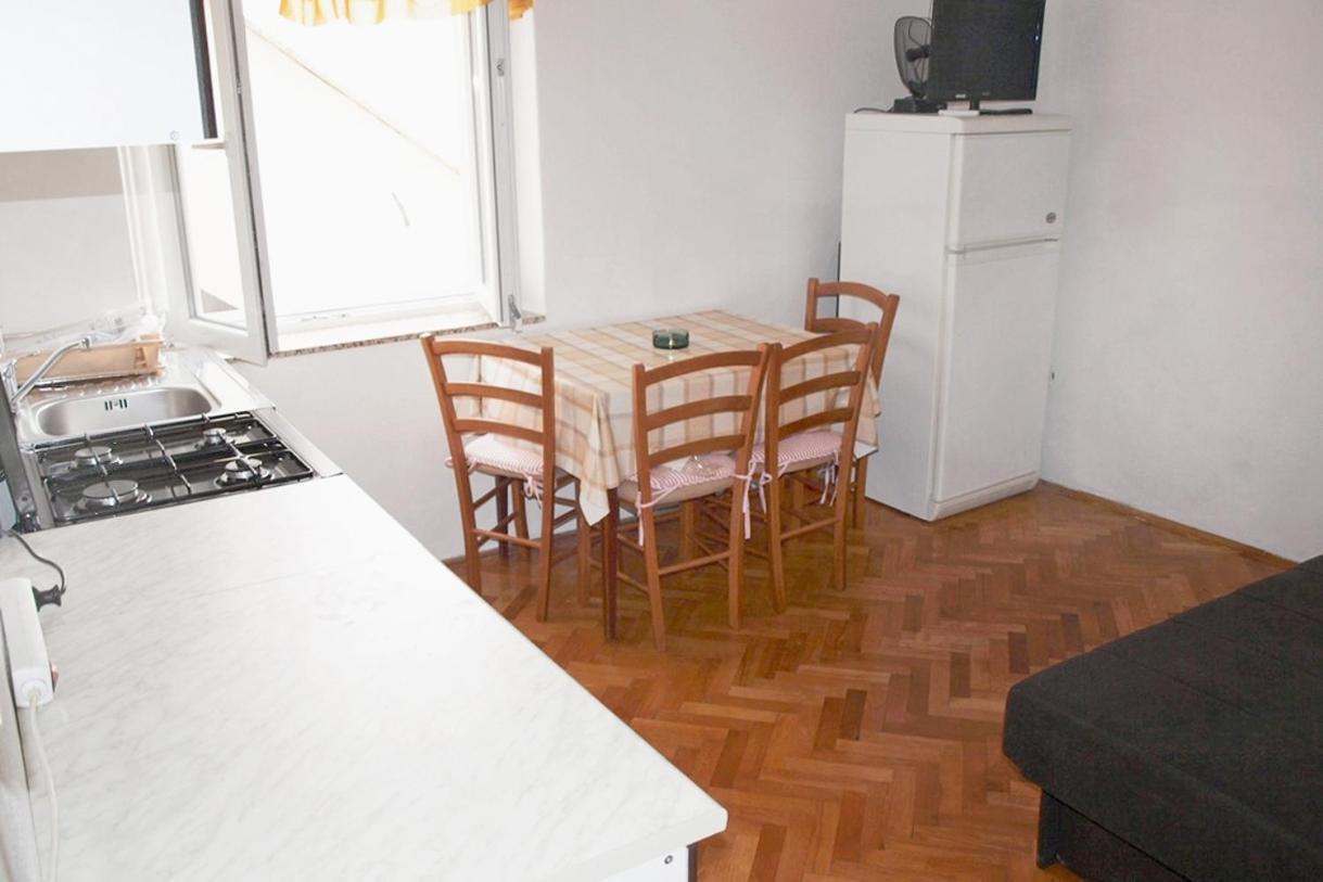 Apartments By The Sea Metajna, Pag - 6351 Ngoại thất bức ảnh