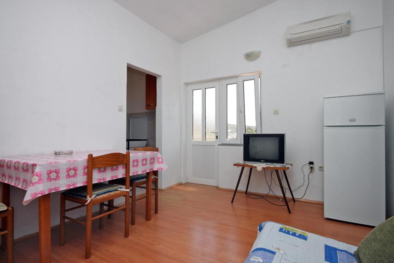 Apartments By The Sea Metajna, Pag - 6351 Ngoại thất bức ảnh
