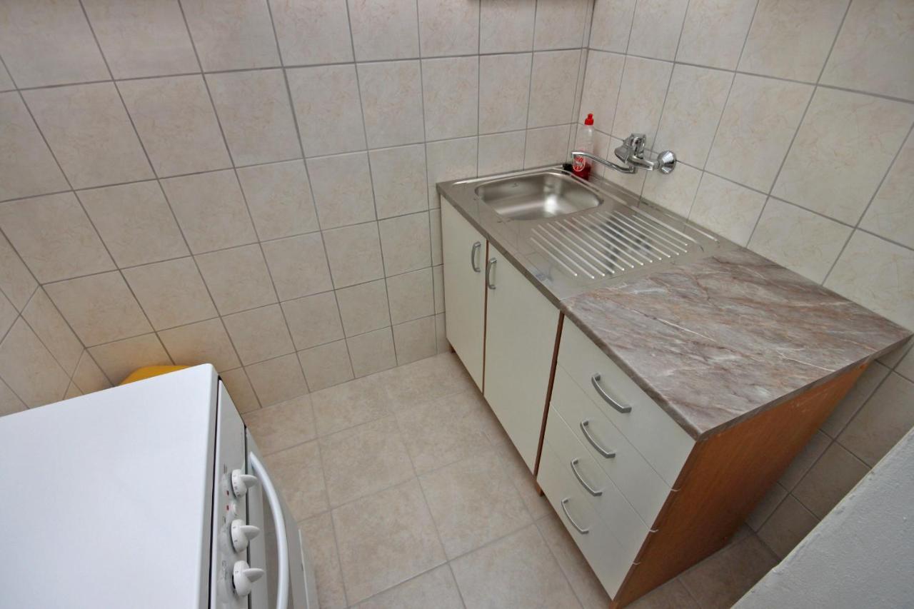 Apartments By The Sea Metajna, Pag - 6351 Ngoại thất bức ảnh