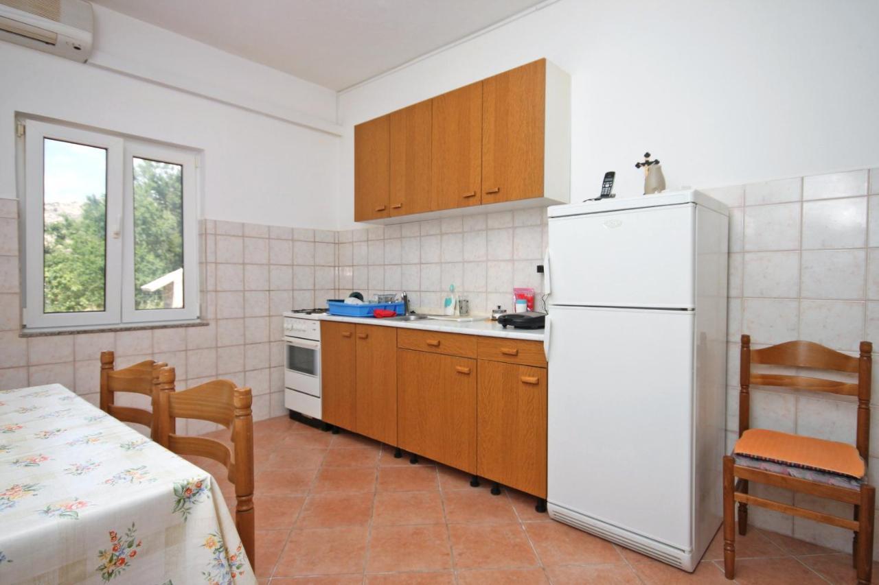Apartments By The Sea Metajna, Pag - 6351 Ngoại thất bức ảnh